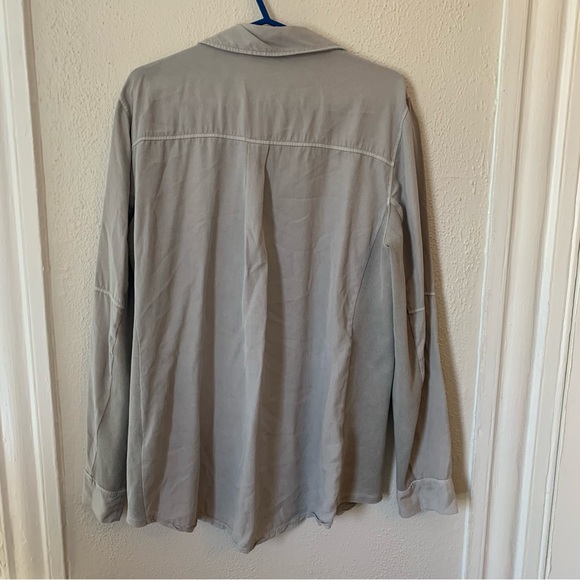 Reiss two pocket button up utility lyocell blouse NWOT 8 - Picture 4 of 5